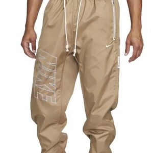 NWT Nike Therma-FIT Standard Issue Men's Basketball Pants